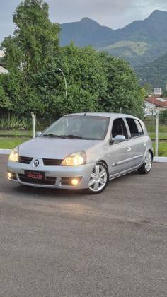 RENAULT CLIO 1.0 PRIVILÉGE 16V FLEX 4P MANUAL